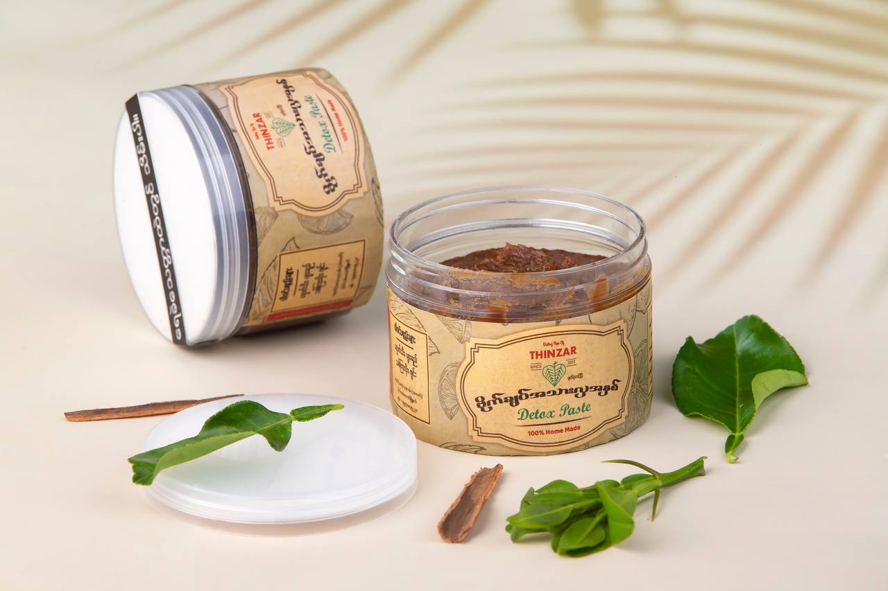 ဗိုက်ချပ်အသားလှ အနှစ် Detox Paste